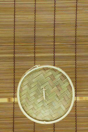 dim-sum basket on matの写真素材