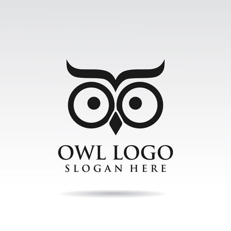 Owl simple template logo design. Minimalist logo vectorのイラスト素材