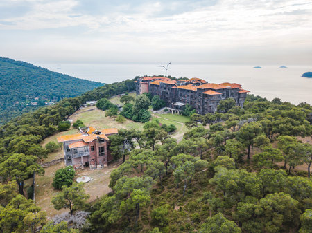 Ruined Greek shelter on Buyukada Island. Adalar, Istanbul in Turkeyの写真素材
