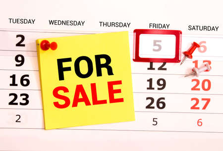 For Sale sign displayed on London street in the UKの写真素材