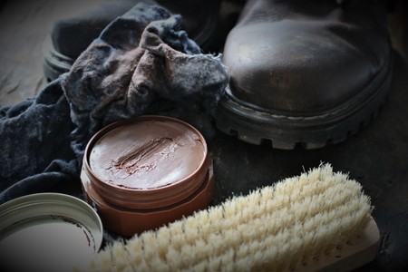 An image of cleaning shoesの写真素材