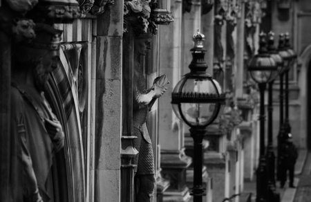 Statues on the Houses of Parliament building in London close-upの写真素材