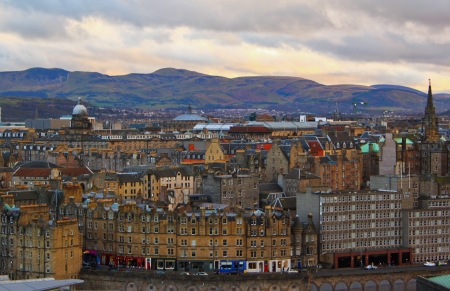 View of Edinburgh on an autumn dayのeditorial素材