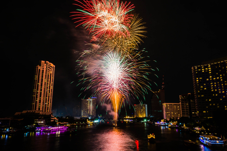 Firework on Chaopraya river, Bangkok Thailandの写真素材