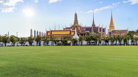 Green field and Grand palace (Wat Phrakaew Temple), Bangkok, Thailandのeditorial素材