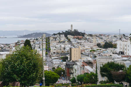 San Francisco, USA - September 30, 2015: View of city of San Francisco from Russian hills.のeditorial素材