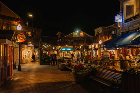 San Francisco, USA - September 30, 2015: Visitors walk on Pier 39 stores and restaurants in San Francisco.のeditorial素材