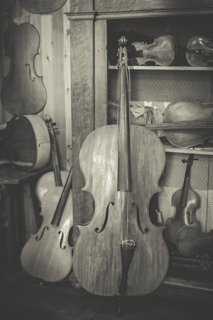 violin makerの写真素材