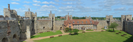 Framlingham castle walls and poorhouse.のeditorial素材