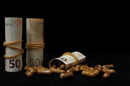 Some Pills And Money の写真素材