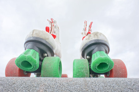 Hdr Picture of Old Vintage White Skate Boot on the Asphalt Sterretの写真素材