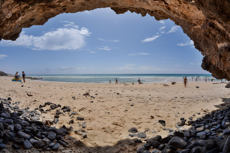 Photo Picture of the Beautiful Sand Ocean Beach
