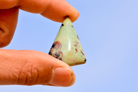 Photo Picture of Semi Precious Rock Stone Jewel