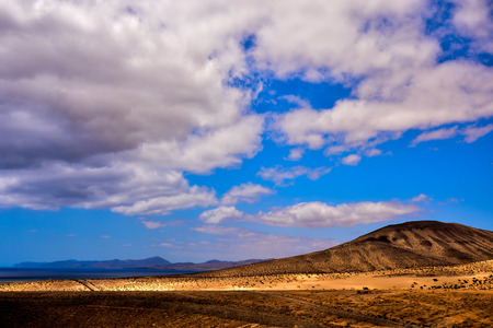 Photo Picture of a Beautiful Dry Desert Landscapeの写真素材