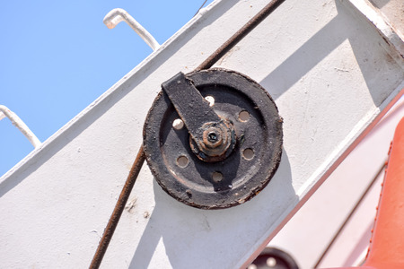 Photo Picture of an Old Industrial Puleyの写真素材