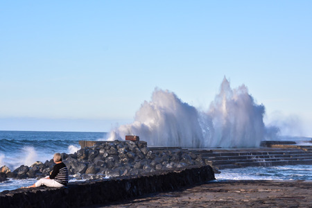 Photo Picture of a BIg Wave in the Oceanの写真素材