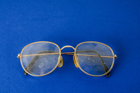 Close-up of eyeglasses Object on a colored Backgroundの写真素材