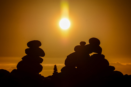 Photo Picture Stack of stones on the sea beachの写真素材