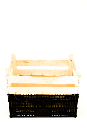 Photo picture of an Empty Fruit Crate Boxの写真素材