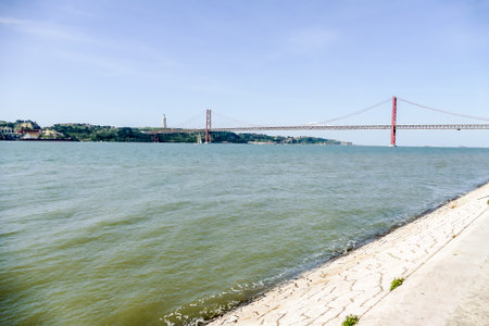 golden gate bridge in san francisco, beautiful photo digital picture