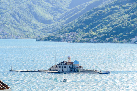boat on a lake, beautiful photo digital picture