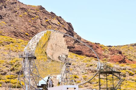 Photo Picture of a Modern Scientific Astronomical Observatory Telescopeの写真素材