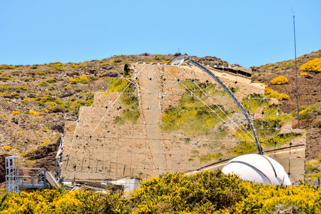 Photo Picture of a Modern Scientific Astronomical Observatory Telescopeの写真素材