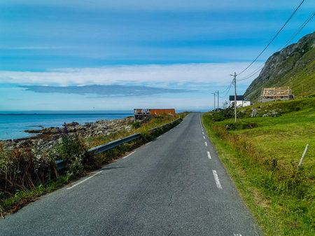 road to the seaの写真素材