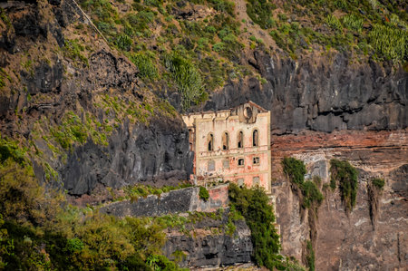 Ruins View Of An Old Abandoned House Buildingの写真素材