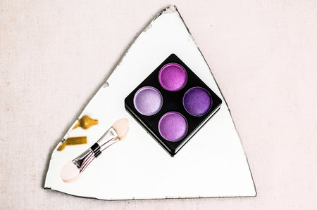 Make-up Palette Of Colorfully Eyeshadows Over White Backgroundの写真素材