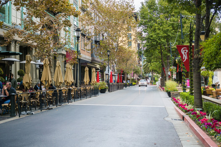 November 8, 2017 San Jose/CA/USA - Street lined up with cafes in the European style inspired shopping district Santana Row, San Francisco bay area, Californiaのeditorial素材