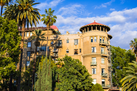 Exterior view of old apartment building close to Pasadena downtown, Californiaのeditorial素材