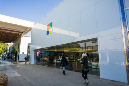 December 7, 2017 Palo Alto / CA / USA - Microsoft store front located at Stanford Shopping Center, San Francisco bay areaのeditorial素材