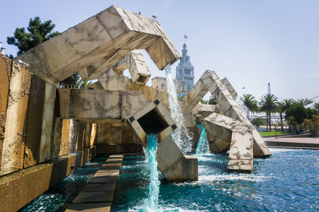 September 5, 2017 San Francisco/CA/USA - Blue tinted water running through Vaillancourt Fountain in Justin Herman Plaza at the Embarcadero Center on a sunny dayのeditorial素材