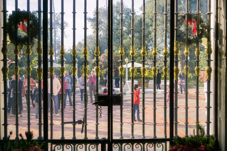 December 23, 2017 San Simeon / CA / USA - Looking outside through glass doors, at Hearst Castleのeditorial素材