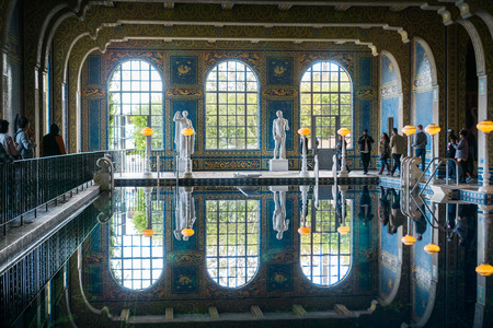 December 23, 2017 San Simeon / CA / USA - People visiting the indoor Roman Pool, Hearst Castleのeditorial素材