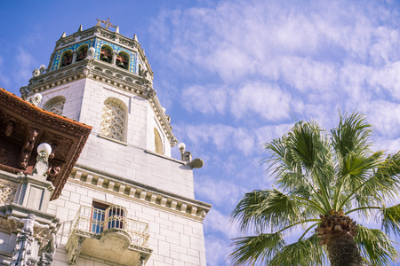 December 23, 2017 San Simeon / CA / USA - Looking up to one of the towers of Casa Grande, Hearst Castleのeditorial素材