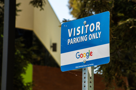 May 13, 2018 Mountain View / CA / USA - "Visitor Parking only" sign posted at the Google's headquarters in Silicon Valleyのeditorial素材