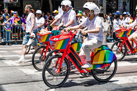 June 30, 2019 San Francisco / CA / USA - Uber employees taking part at the SF Pride Parade on Market Street in downtown San Franciscoのeditorial素材