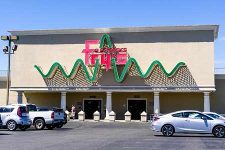 July 12, 2019 Sunnyvale / CA / USA - Fry's Electronics store front; Fry's Electronics is an American retailer of software, consumer electronics, household appliances and computer hardwareのeditorial素材