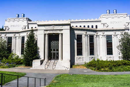 July 13, 2019 Berkeley / CA / USA - The Chan Shun auditorium in the Valley Life Sciences Building in the campus of UC Berkeley; the Museum of Paleontology (UCMP) is also located insideのeditorial素材