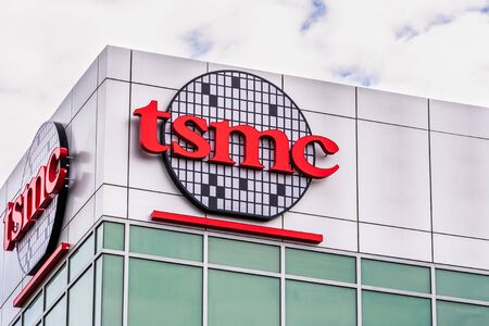 Jan 12, 2020 San Jose / CA / USA - Taiwan Semiconductor Manufacturing Company (TSMC) headquarters in Silicon Valley; TSMC is the world's largest dedicated independent (pure-play) semiconductor foundryのeditorial素材
