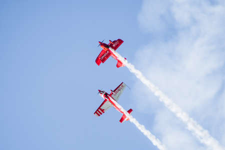 Oct 12, 2019 San Francisco / CA / USA - Team Oracle performing at the Fleet Week Airshow; Team Oracle is an American aerobatic aviation team sponsored by the Oracle Corporationのeditorial素材