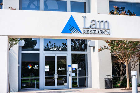 Sep 17, 2020 Fremont / CA / USA - Lam Research headquarters in Silicon Valley; Lam Research Corporation is an American corporation that operates in the semiconductor industryのeditorial素材