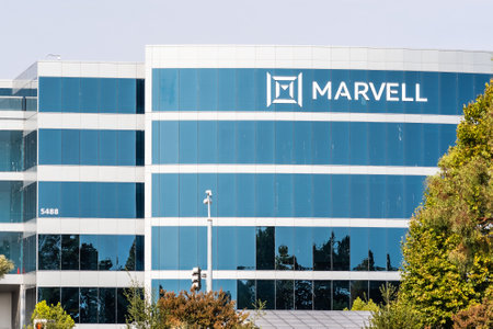 Oct 8, 2020 Santa Clara / CA / USA - Marvell Technology Group operating headquarters in Silicon Valley; Marvell Technology Group is a semiconductor companyのeditorial素材