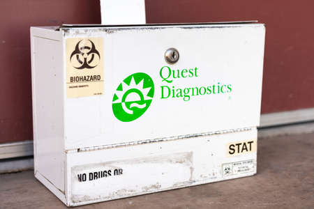 Jan 6, 2021 Brentwood / CA / USA - Quest Diagnostics specimen lock box; Quest Diagnostics Incorporated provides diagnostic testing, information, and servicesのeditorial素材