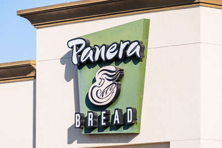 Dec 4, 2020 Antioch / CA / USA - Panera Bread logo at one of their location; Panera Bread Company is an American chain store of bakery-cafÃ© fast casual restaurantsのeditorial素材