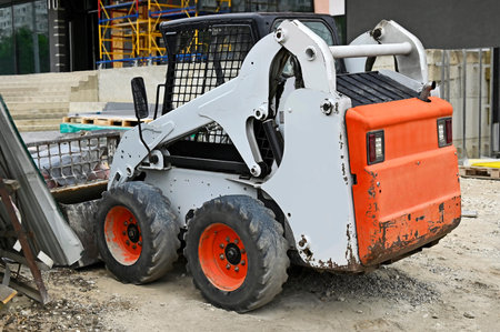 Skid steer loader machine for earthmoving works