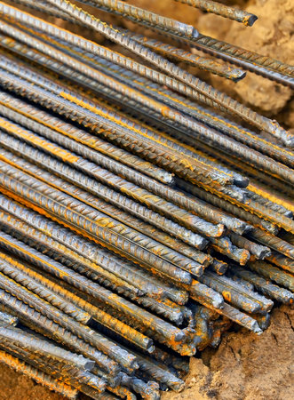 Armature rod for reinforcing on construction site