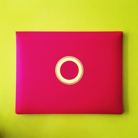 Certificate (template) with yellow and redの写真素材